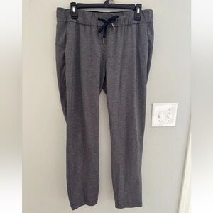 Lululemon On the Fly pant Heathered gray size 8